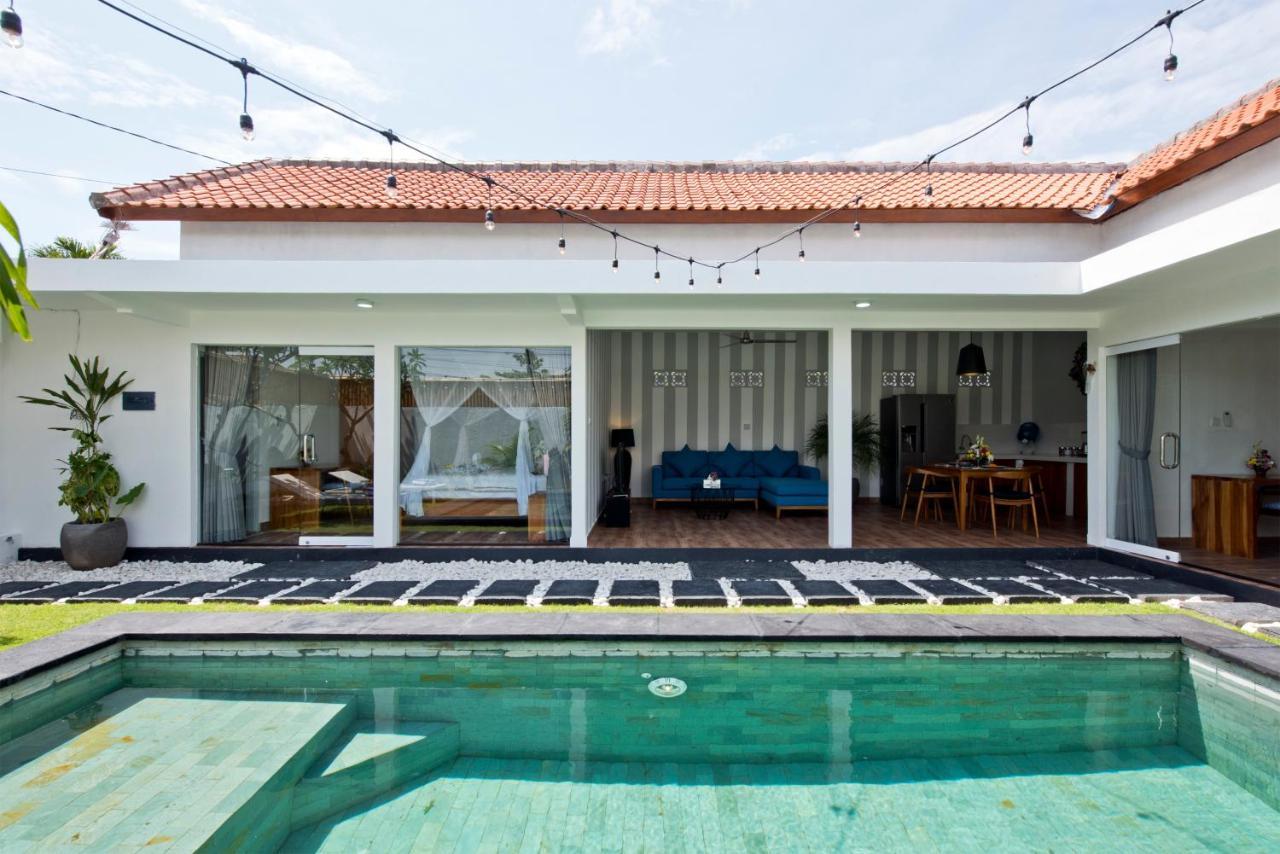 La Fortuna Seminyak Esterno foto