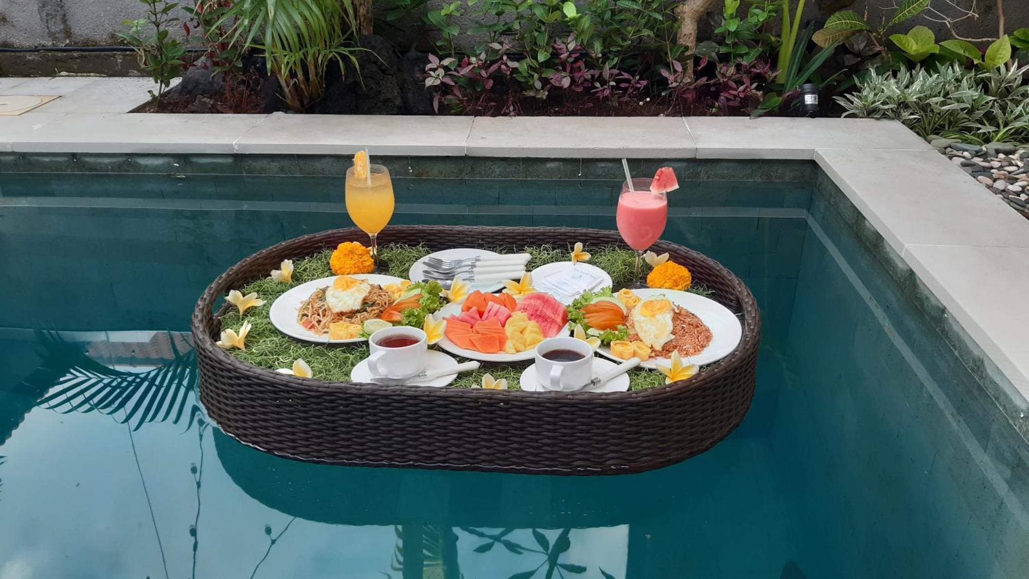 La Fortuna Seminyak Esterno foto